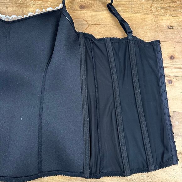 Cacique Black and Gold Lace Bustier Corset Bra Top Size 38C Velvet Trim Goth - Picture 14 of 16